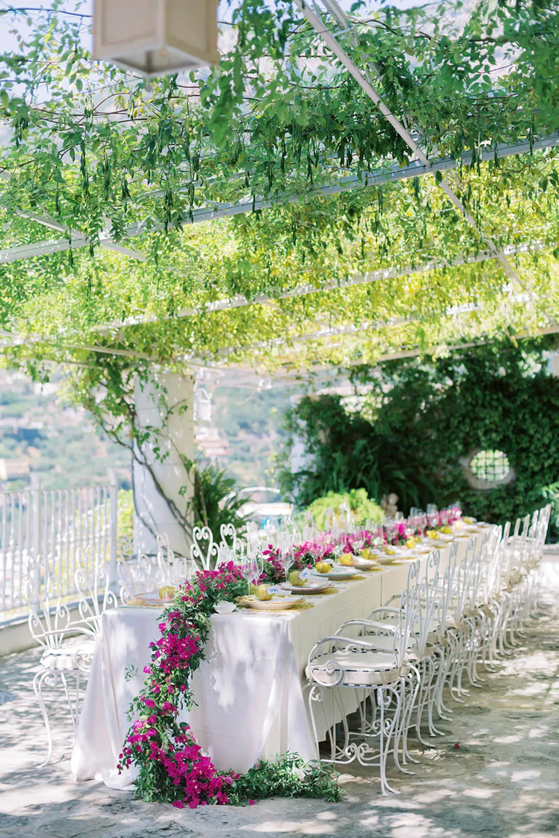 Table for bridal shower in Positano