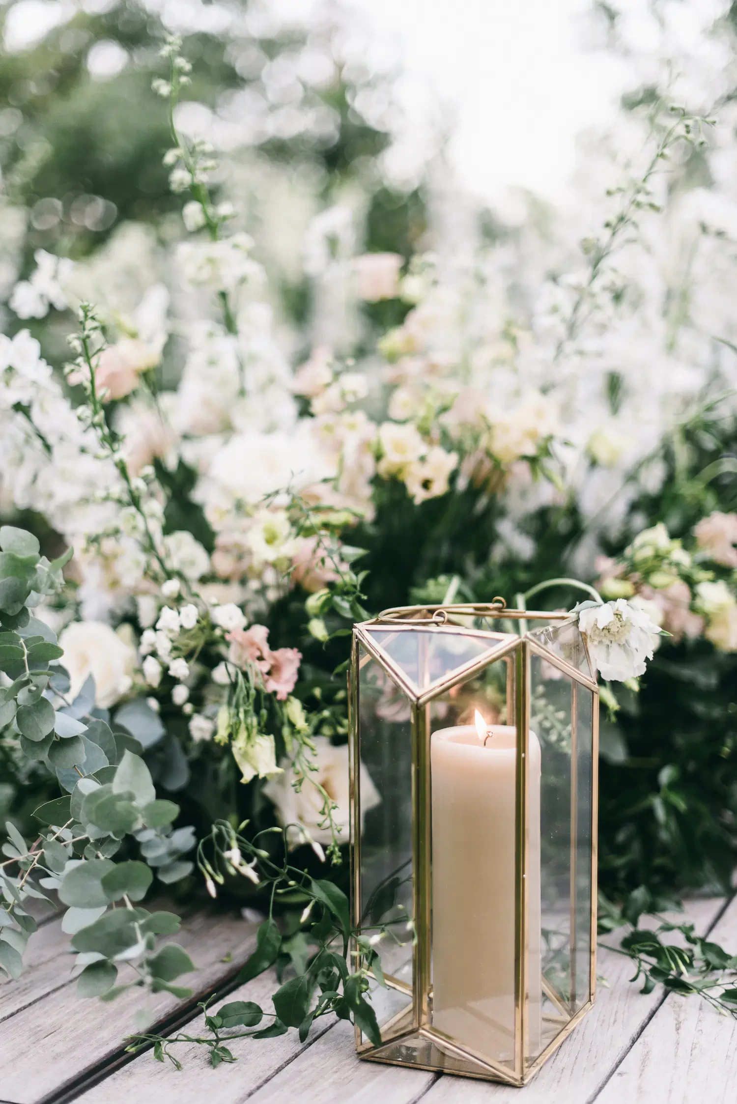 Glass lantern for wedding ceremony