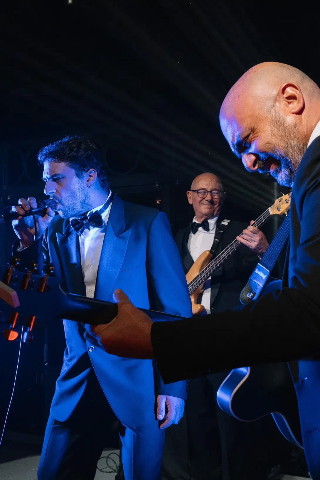live band at wedding dinner in Villa Balbiano