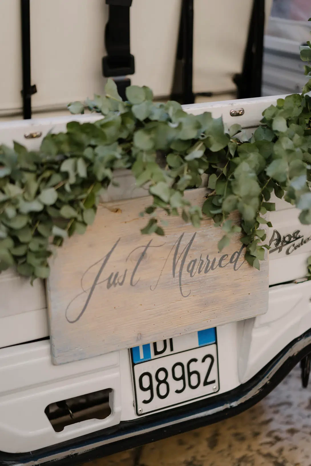 Vintage car for the newlyweds