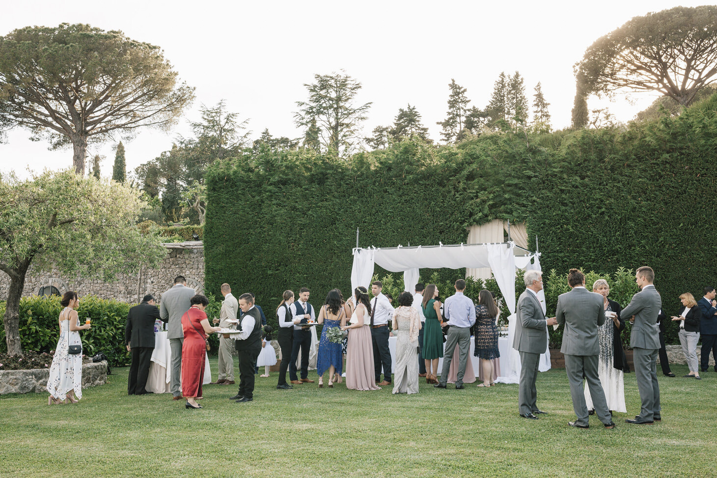 Wedding cocktail in the gardens of Villa Cimbrone