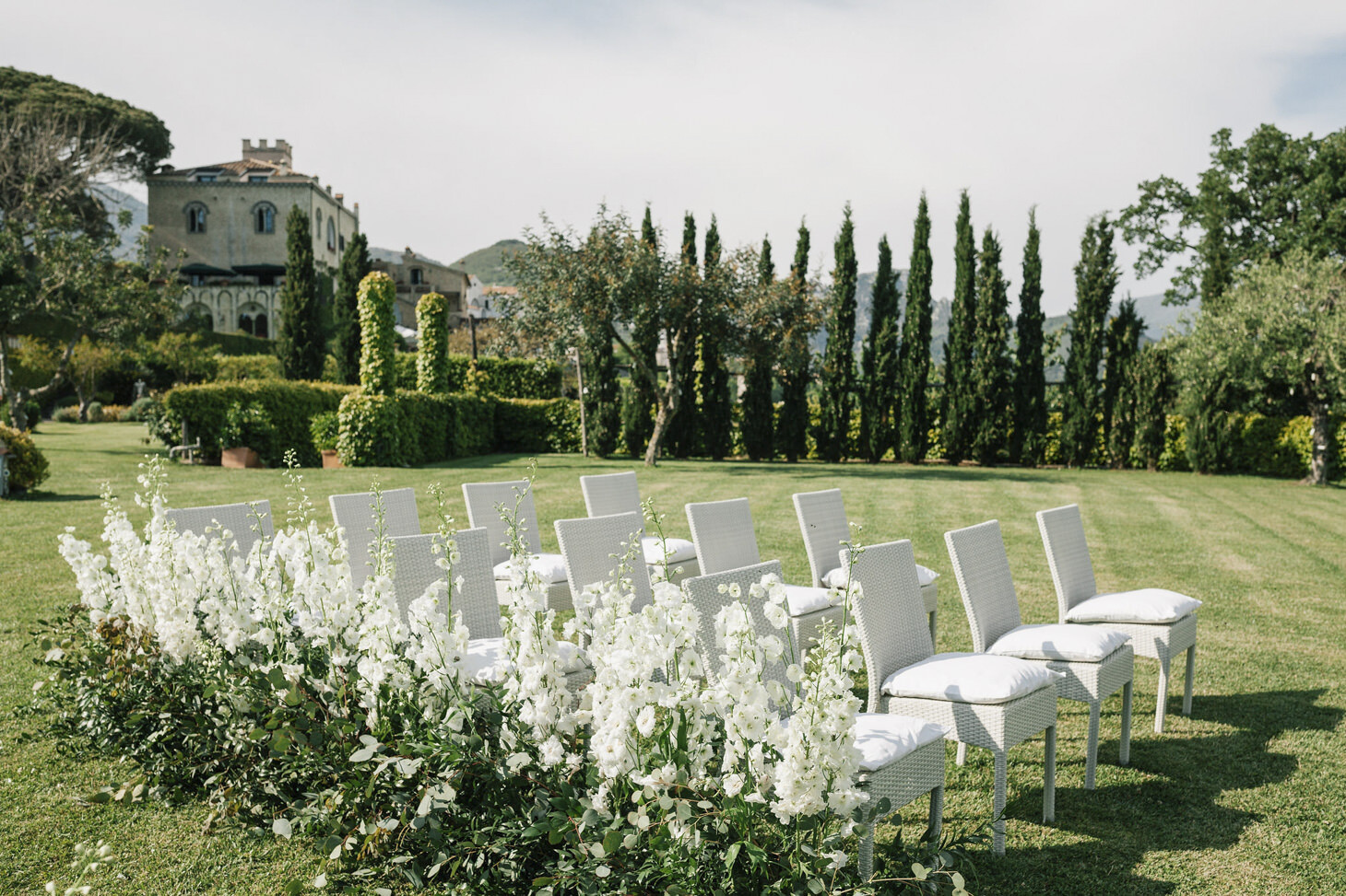 Flower decoration for wedding ceremony