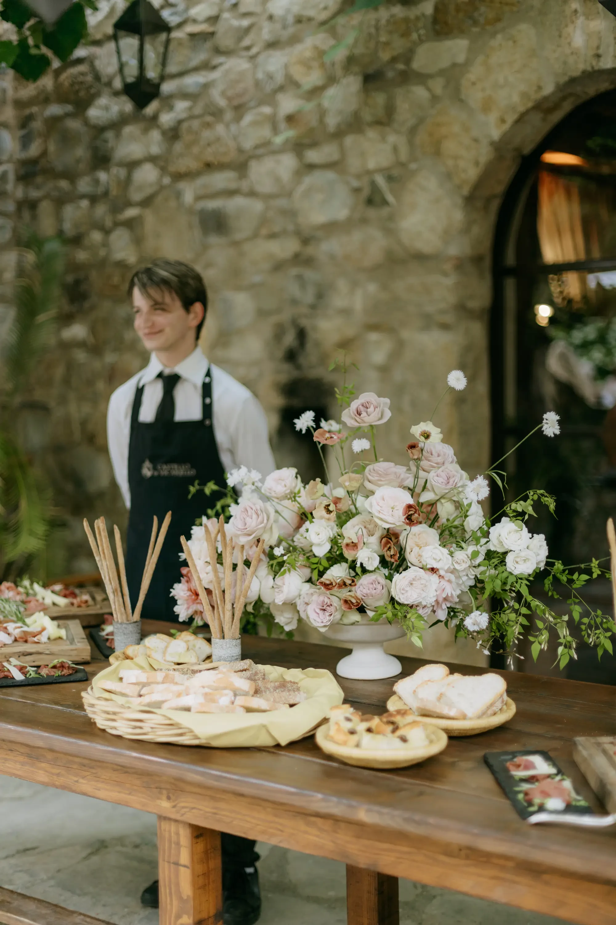 Castello Di Vicarello Tuscany Wedding Aperitivo Cocktail Hour
